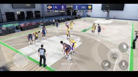 nba2k25myteam v300.15.246297225 手游安卓下载 截图